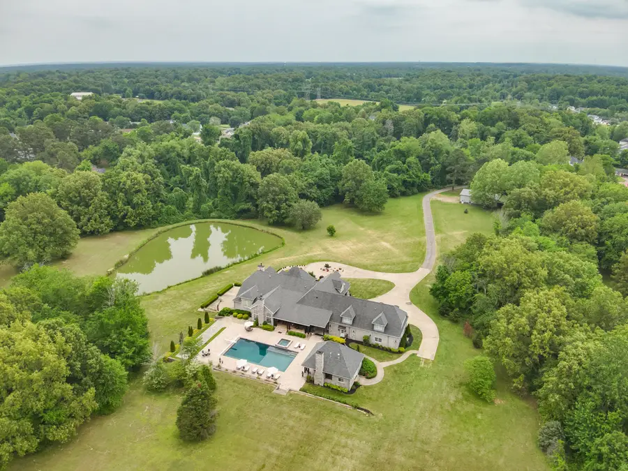 4001 Clinton Road, Paducah, KY 42001 - #3