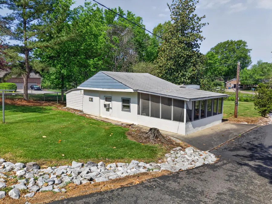 4080 Lovelaceville Road, Paducah, KY 42001 - #2
