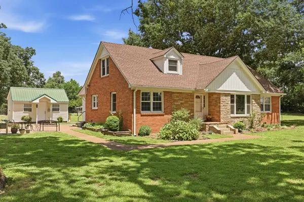 332 Jones Sparkman Road, Murray, KY 42071