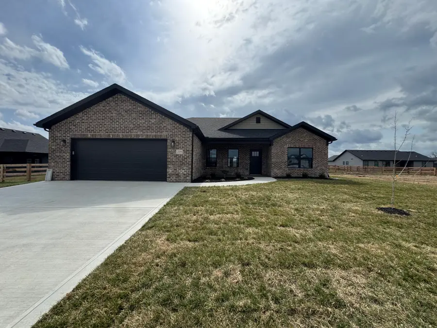 219 Navajo Drive, Richmond, KY 40475 - #2