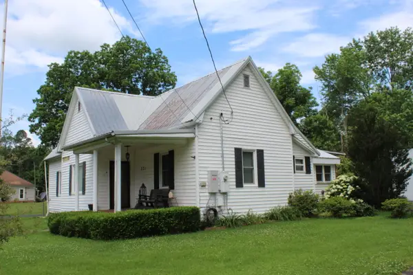221 Kentucky 80, Arlington, KY 42021