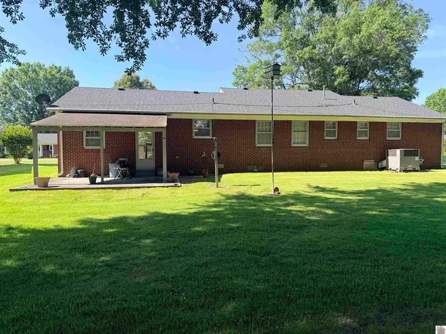 701 Hillcrest Drive, Mayfield, KY 42066 - #2