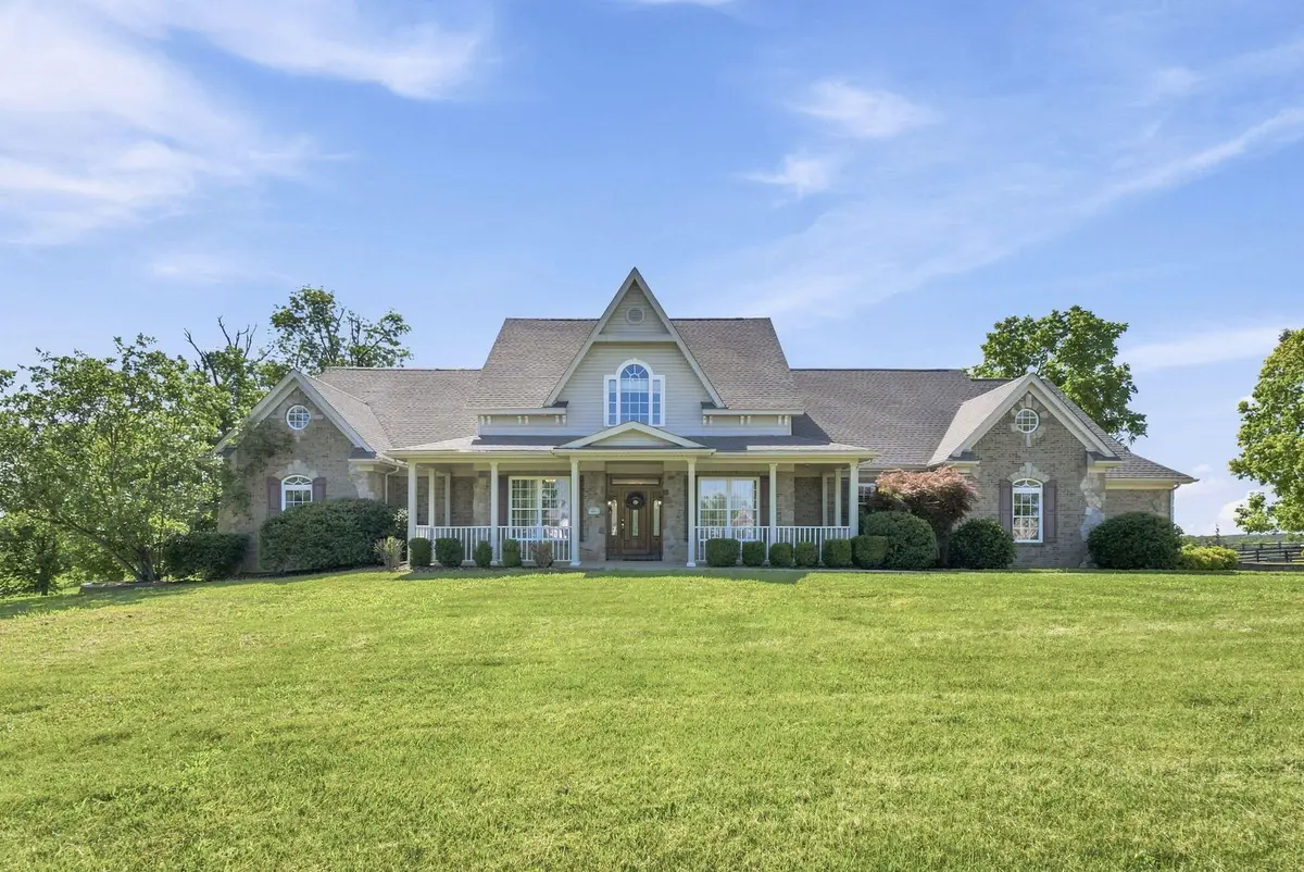 106 Stirling Lane, Versailles, KY 40383 - #1