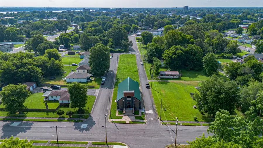 1038 Burnett Street, Paducah, KY 42001 - #3