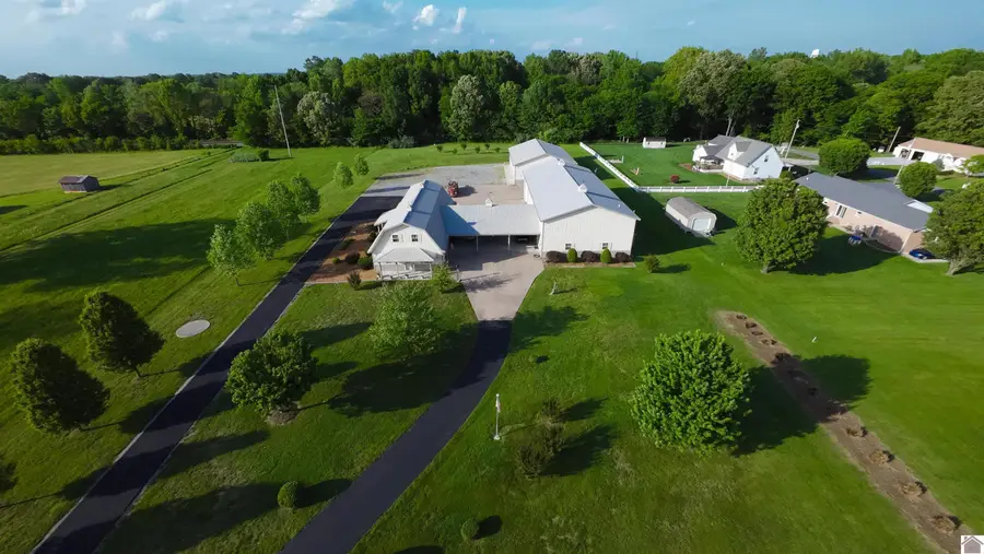 1040 Lone Valley Road, Calvert City, KY 42029 - #3