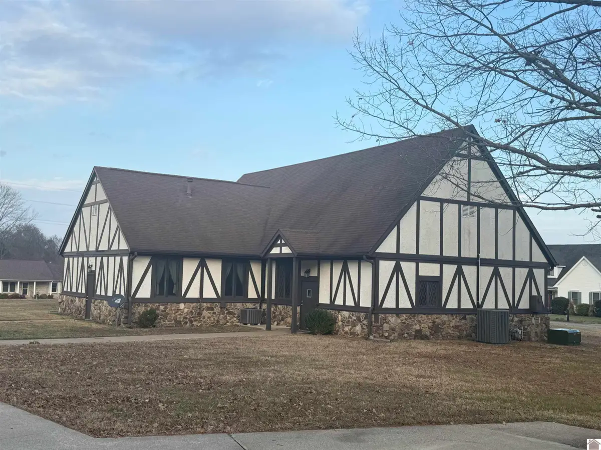 1326 Wilson Drive, Mayfield, KY 42066 - #1