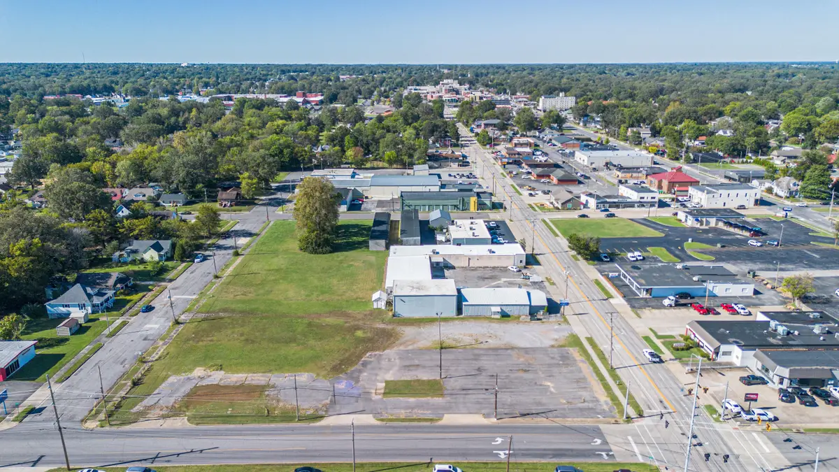 1600 Kentucky Avenue, Paducah, KY 42003 - #1