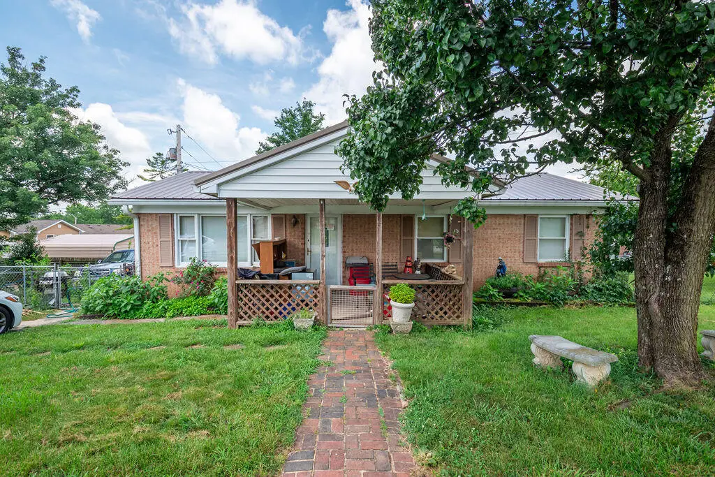 325 Foxwood Drive, Nicholasville, KY 40356 - #1