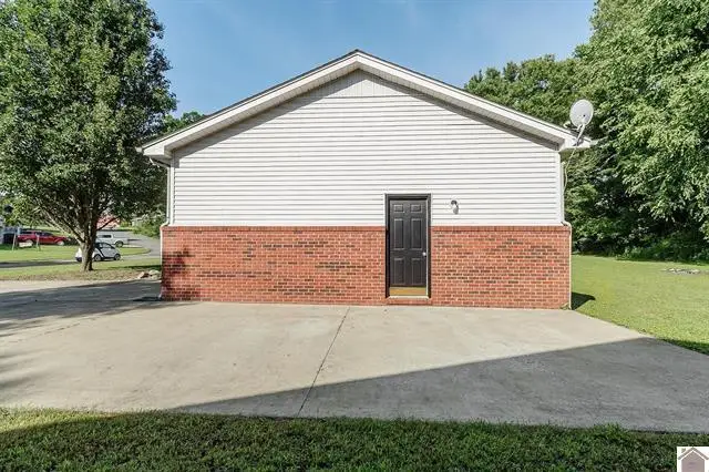 86 Cambridge Drive, Murray, KY 42071 - #2