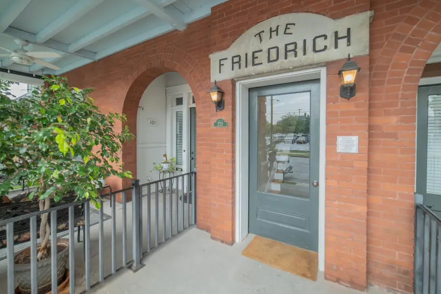 233 N 6th Street #203, Paducah, KY 42001 - #2