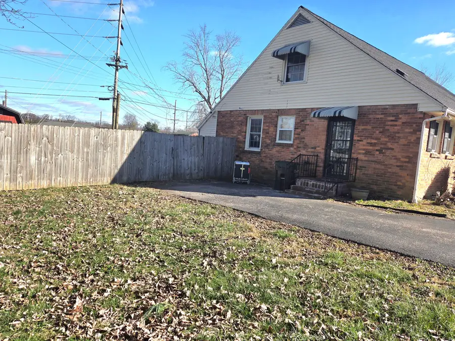 404 Sylvan Terrace, Hopkinsville, KY 42240 - #2