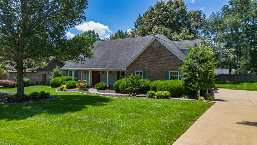 555 Whitney Drive, Paducah, KY 42001 - #2