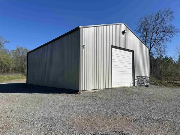 13217 S State Route 121, New Concord, KY 42076