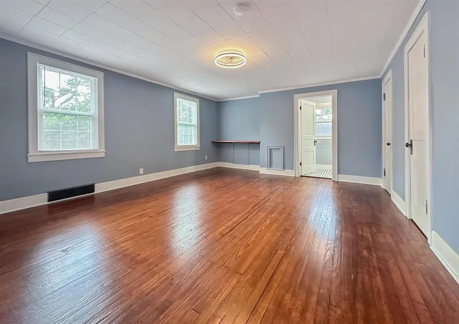 306 S 6th Street, Murray, KY 42071 - #2