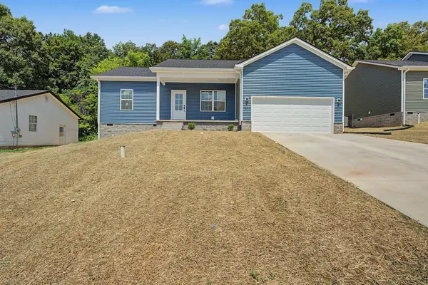 318 318 Pine Hill Dr Drive, Hopkinsville, KY 42240