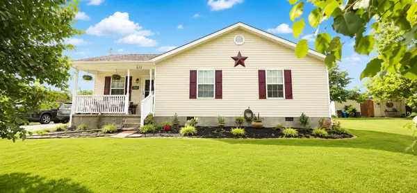 222 Kentucky Avenue, Junction City, KY 40440