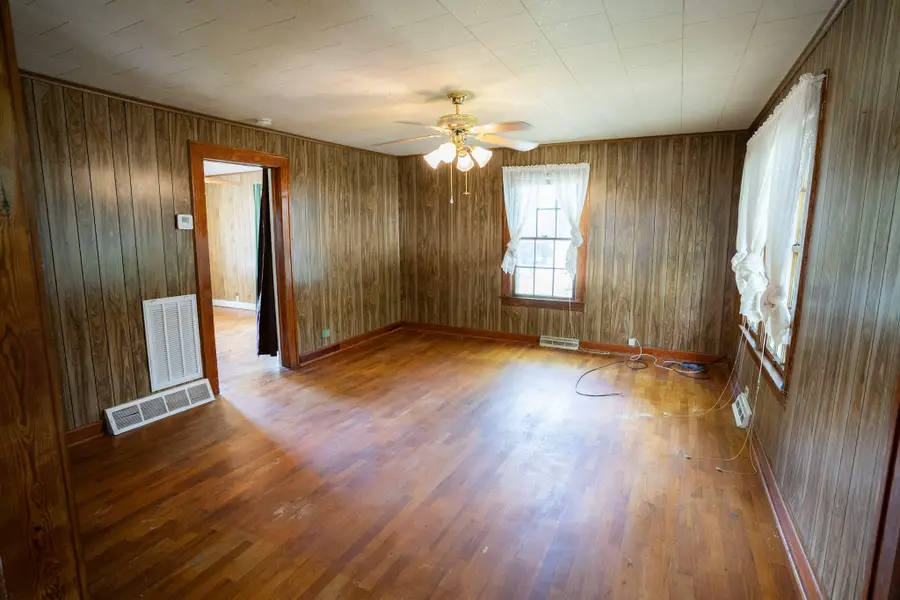 300 Dawson Road, Princeton, KY 42445 - #2