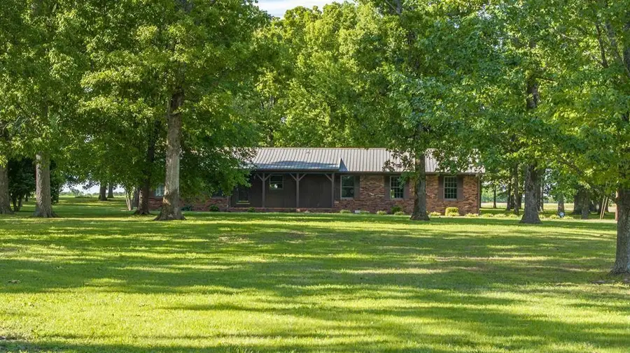 2156 Poor Farm Road, Murray, KY 42071 - #2