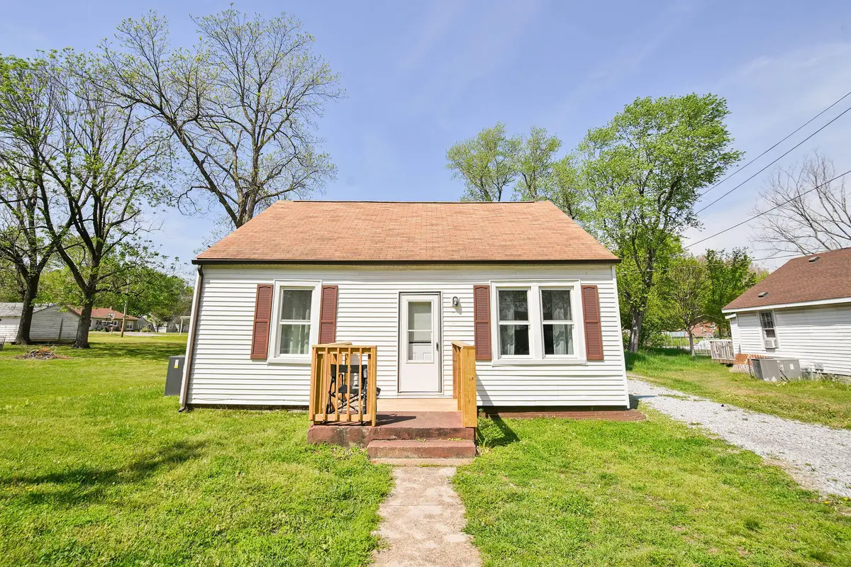 402 W Highland Drive, Fulton, KY 42041 - #1