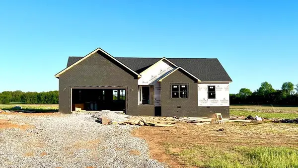 4000 4000 Davis Mill Rd Road, Trenton, KY 42286