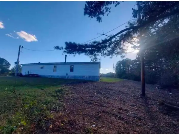 305 Gray Hawk Community Park Road, McKee, KY 40447