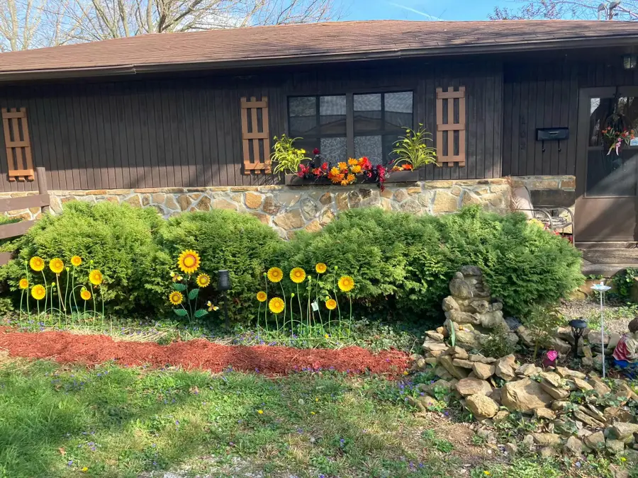 102 Davis Street, Monticello, KY 42633 - #2