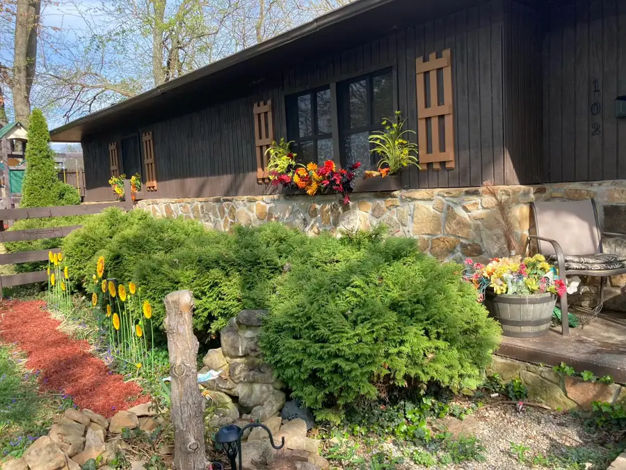 102 Davis Street, Monticello, KY 42633 - #3