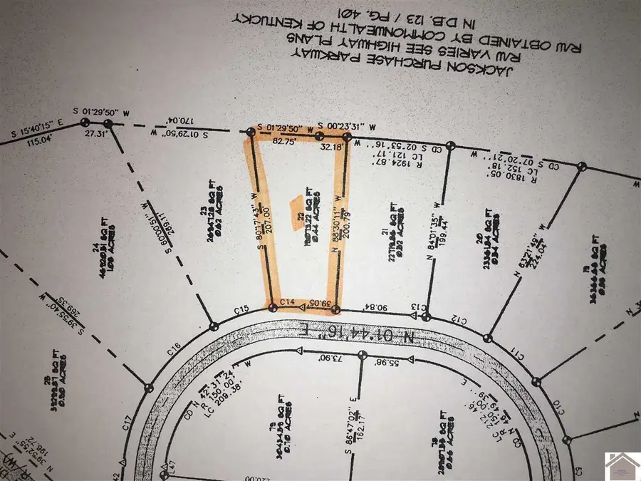 240 Deerfield Circle, Benton, KY 42025 - #2