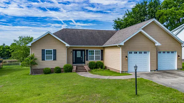 1010 Red Pine Circle, West Paducah, KY 42086
