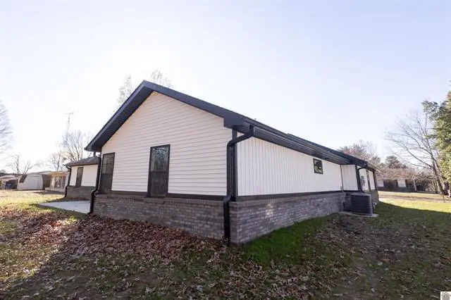 1125 Magnolia Drive, Fulton, KY 42041 - #3