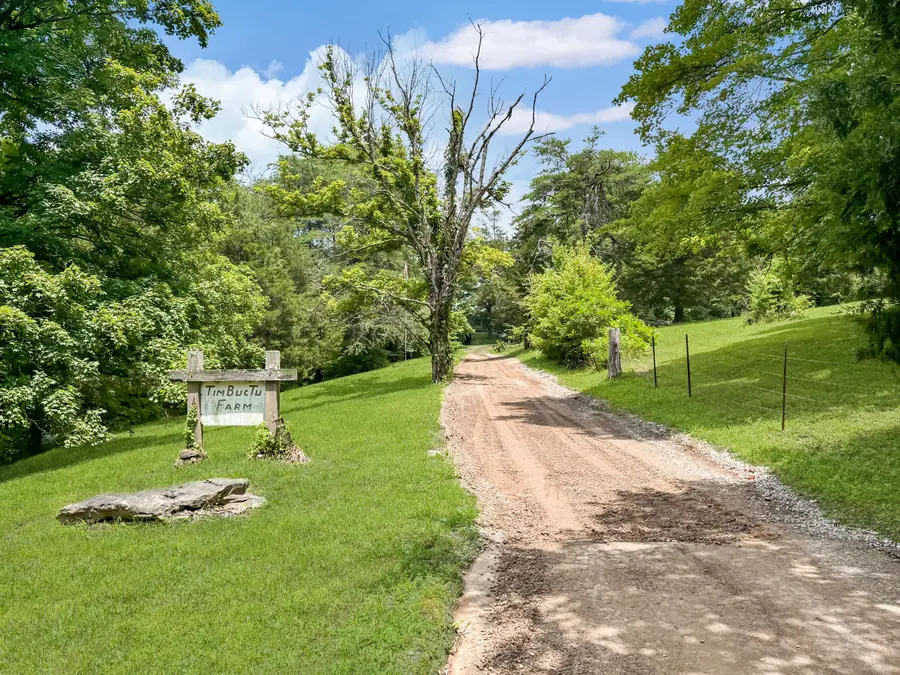 5750 Princeton Olney Road, Princeton, KY 42445 - #2