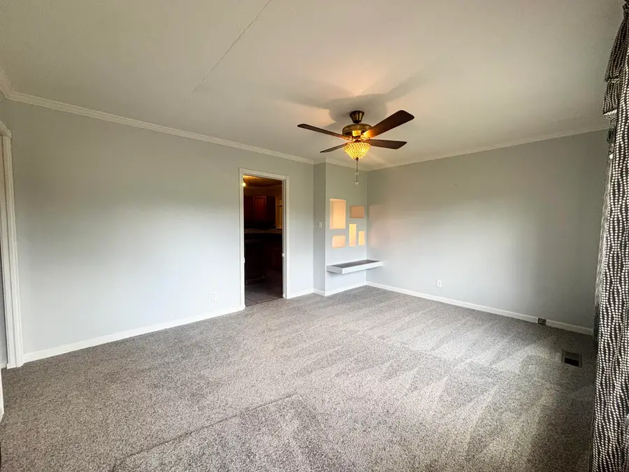 306 Brentwood Drive, Hopkinsville, KY 42240 - #3