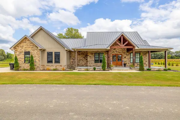 230 Ayly Estates Drive, Mayfield, KY 42066