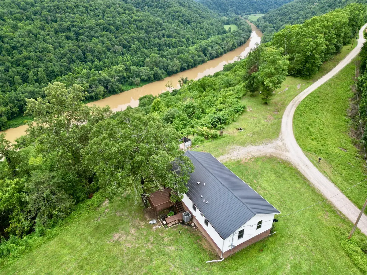301 T Estes Road, Beattyville, KY 41311 - #1