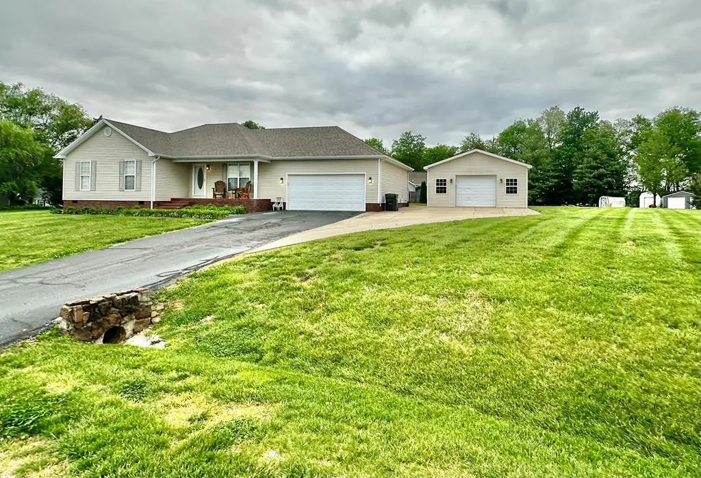 224 Benjamin Lane, Hopkinsville, KY 42240 - #1