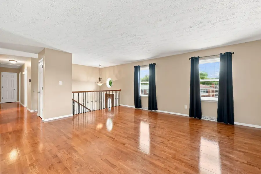 496 Cromwell Way, Lexington, KY 40503 - #3
