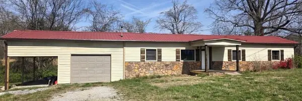 9110 Old Madisonville Road, Hopkinsville, KY 42240