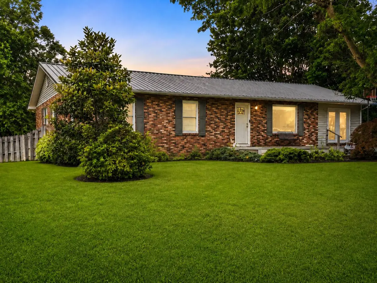 3015 Mountain Springs Drive, London, KY 40744 - #1