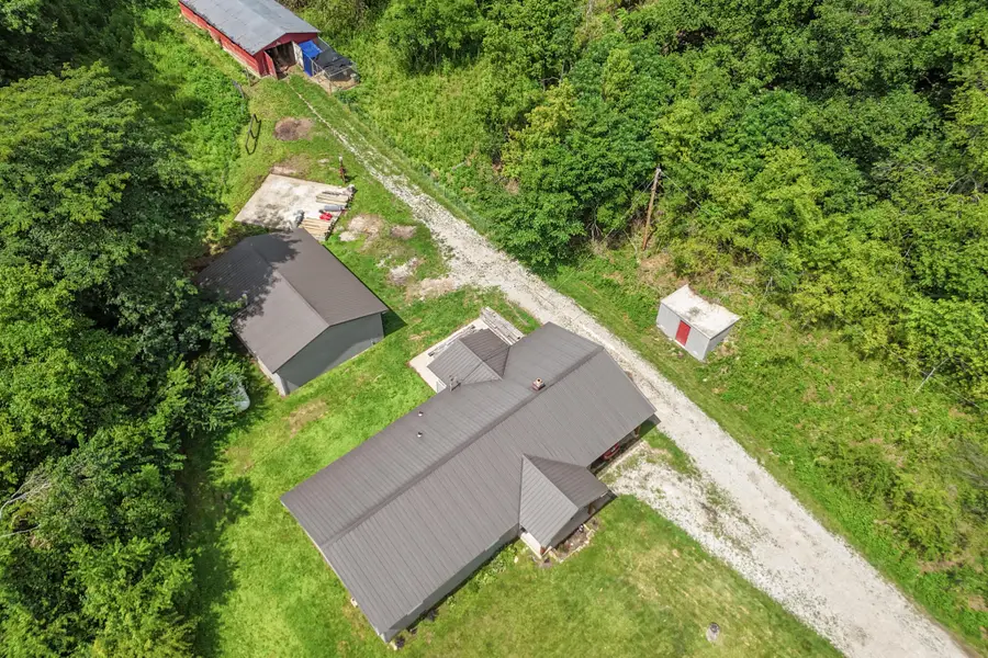 90 Trevor Lane, Burkesville, KY 42717 - #2