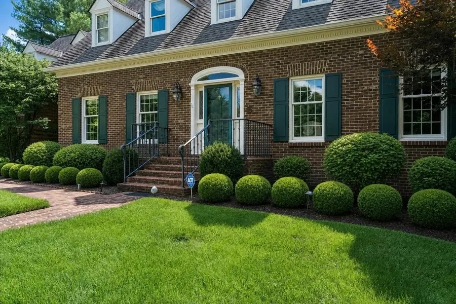 709 Turf Court, Lexington, KY 40502 - #2