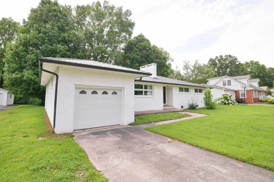 213 Fairlane Drive, Mayfield, KY 42066 - #3
