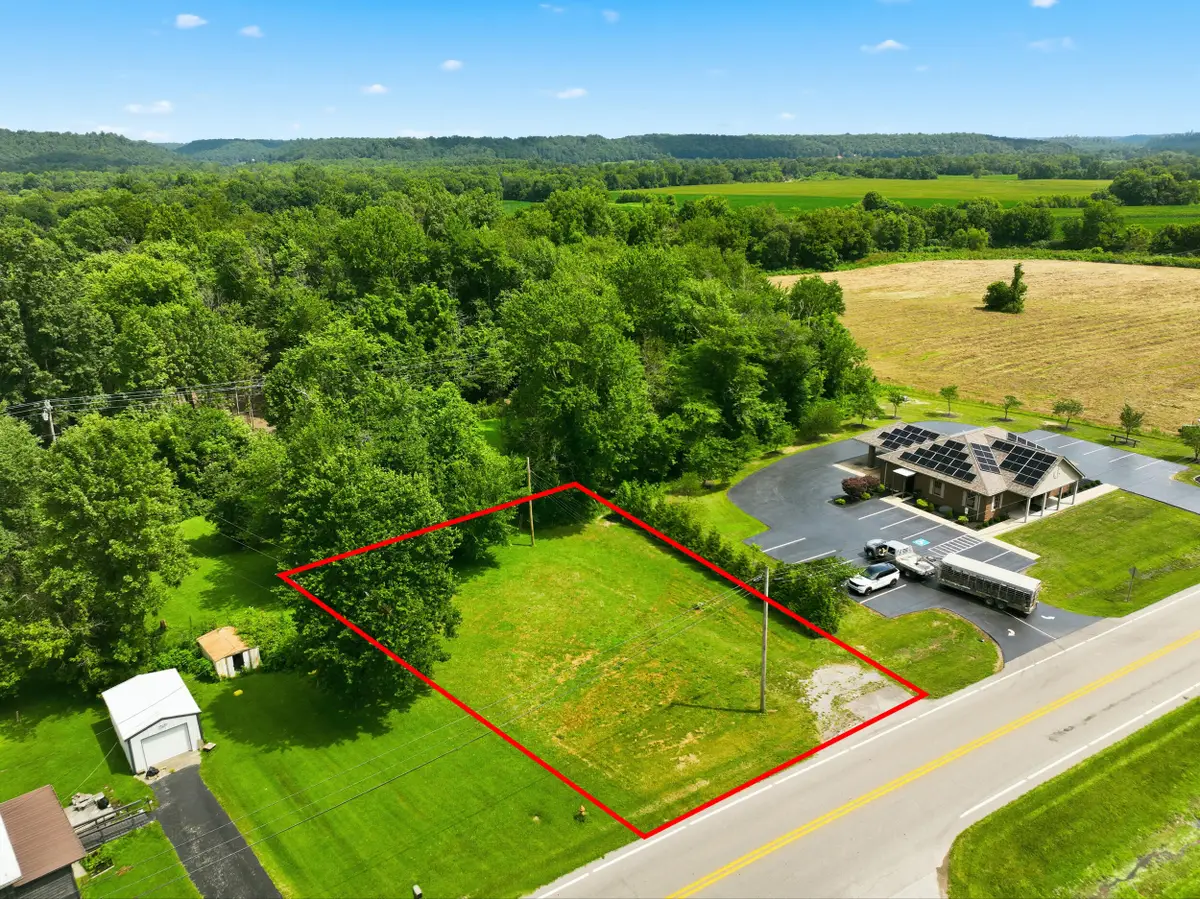 10706 U.s. 127, Dunnville, KY 42528 - #1