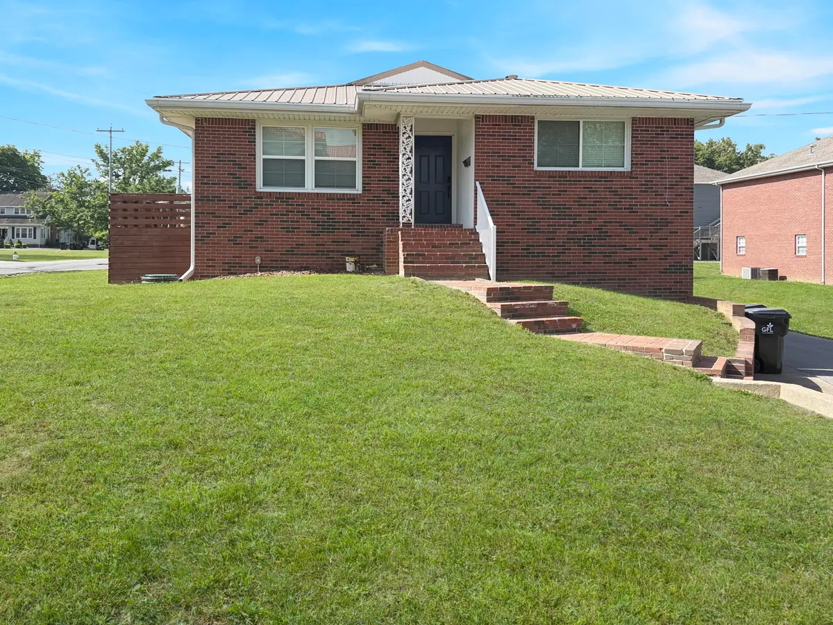 1611 Olive Street, Murray, KY 42071 - #1