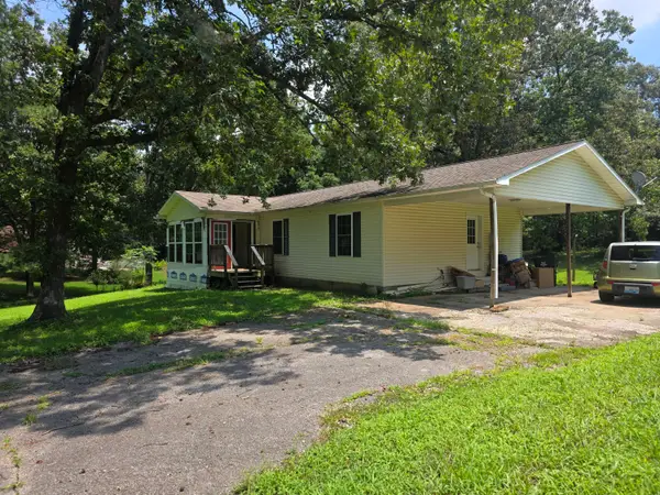 120 Pinecreek Lane, Murray, KY 42071
