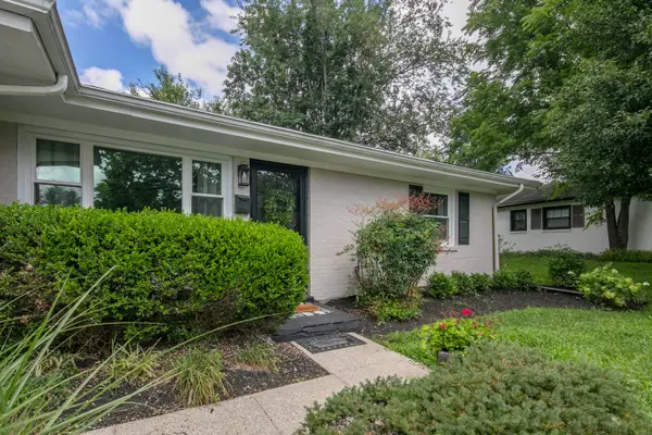 3475 Greentree Road, Lexington, KY 40517