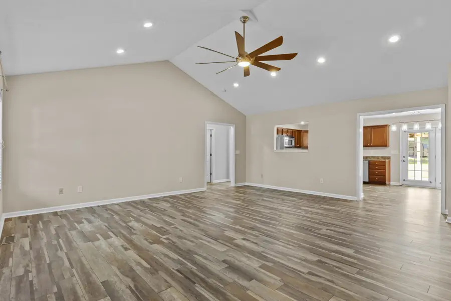 225 S Homestead Lane, Lancaster, KY 40444 - #3