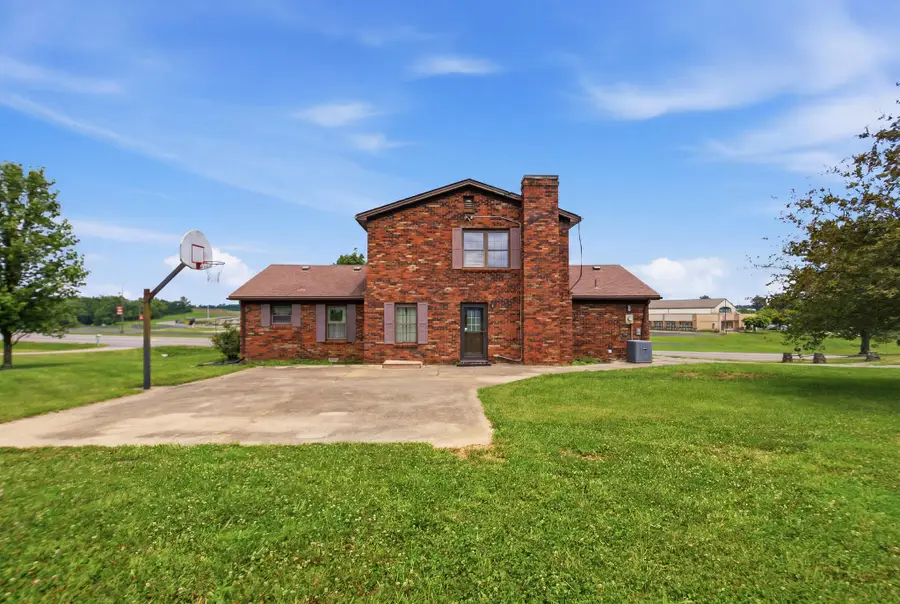 24 Ashlock Drive, Lancaster, KY 40444 - #3