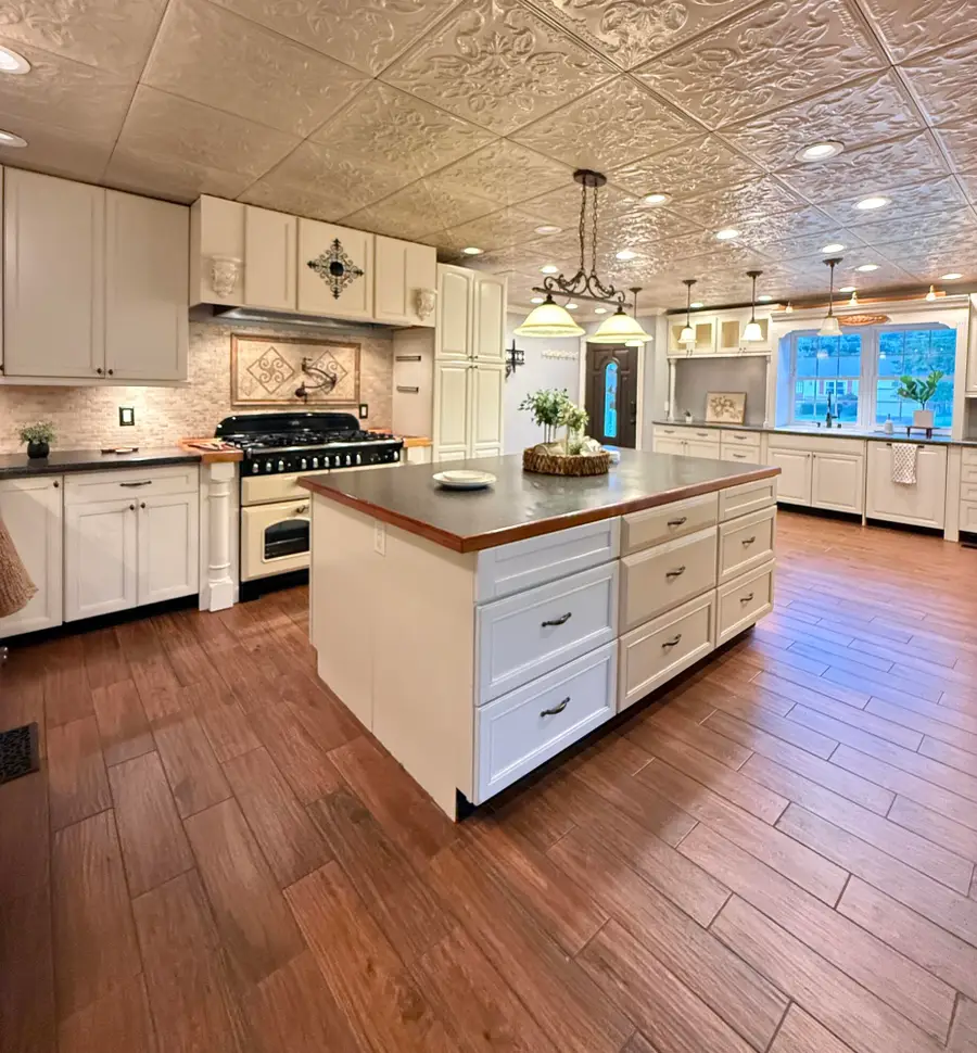 802 Broad Street, Murray, KY 42071 - #3