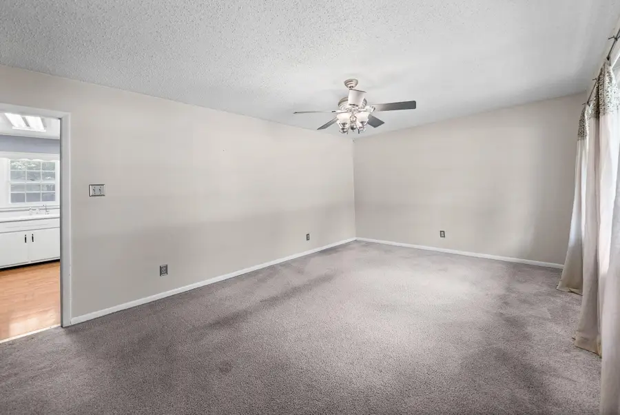 301 Donna Drive, Hopkinsville, KY 42240 - #3
