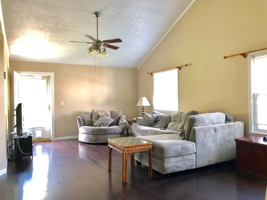 1025 Elizabeth Drive, Richmond, KY 40475 - #2
